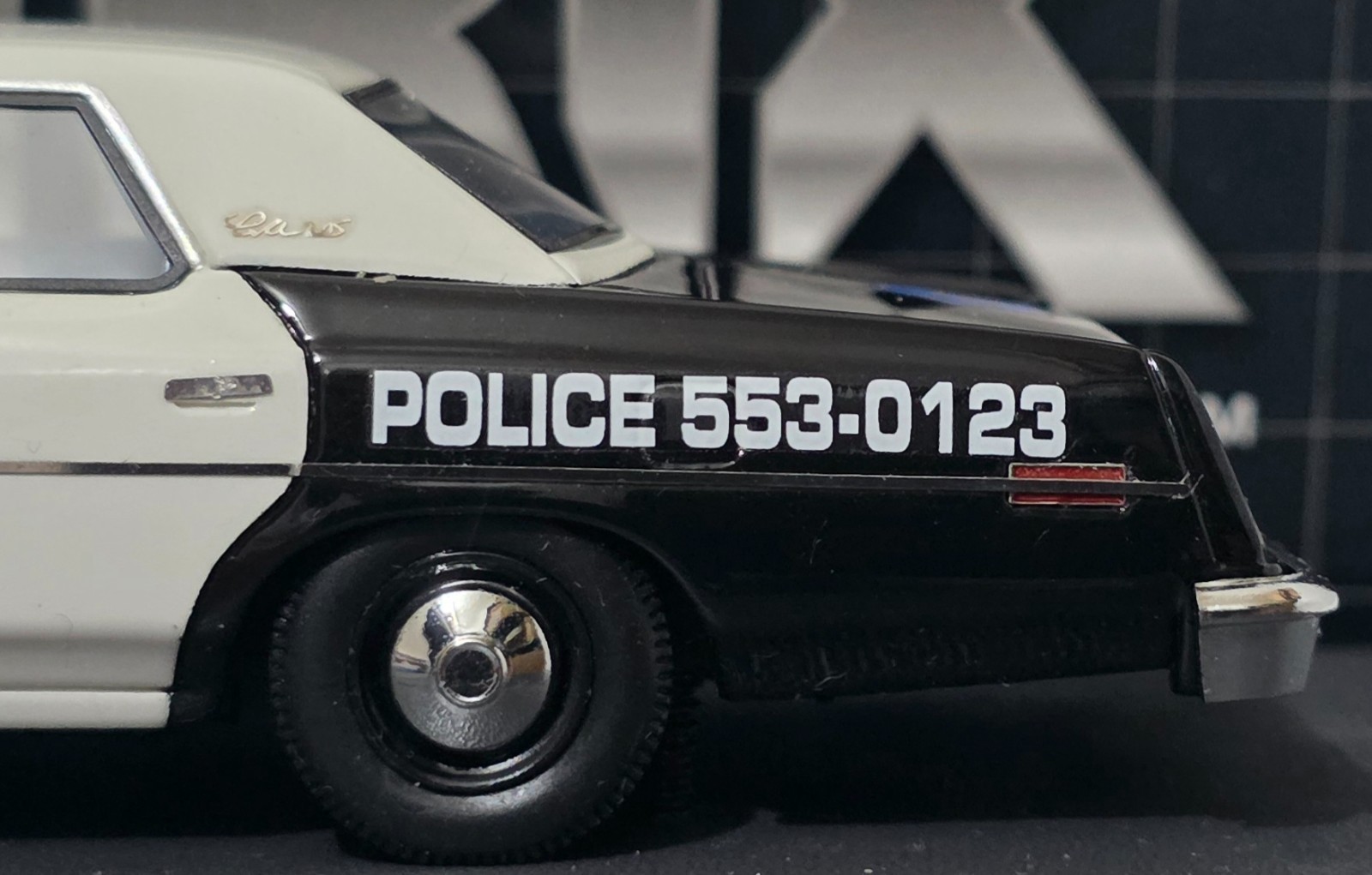 Ford Custom 500 “San Francisco Police Depart.” SFPD 1974 1:43 Matrix MX20603-241