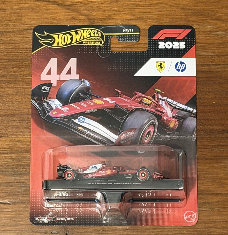 🔥Hot Wheels Premium F1 Scuderia Ferrari HP Lewis Hamilton #44 NIB VHTF🔥