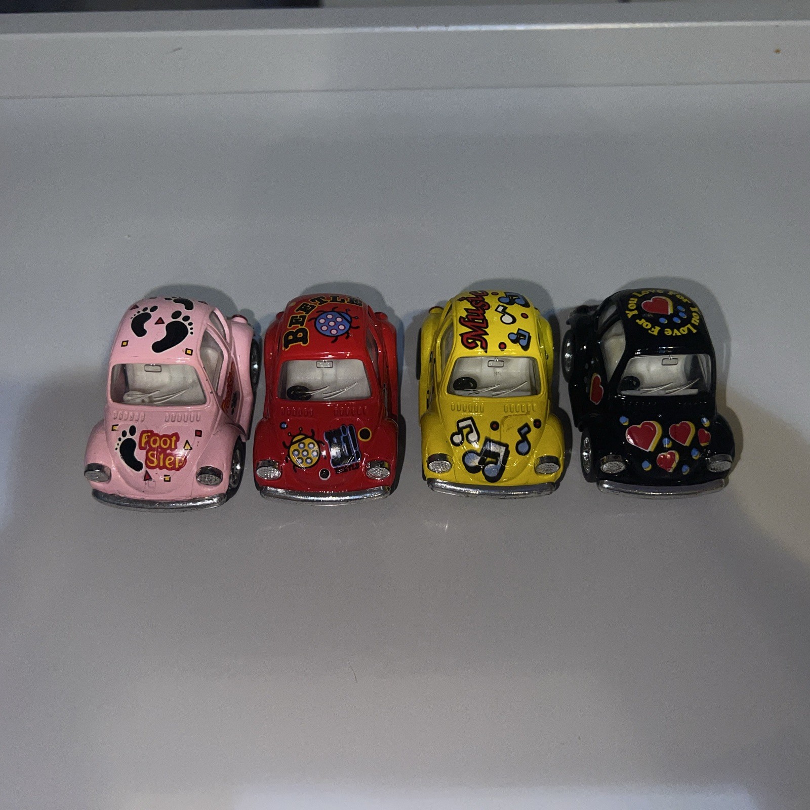 Vintage 1992 KinToy Pull Back Die Cast Metal Volkswagen Car Beetle Models Lot 4