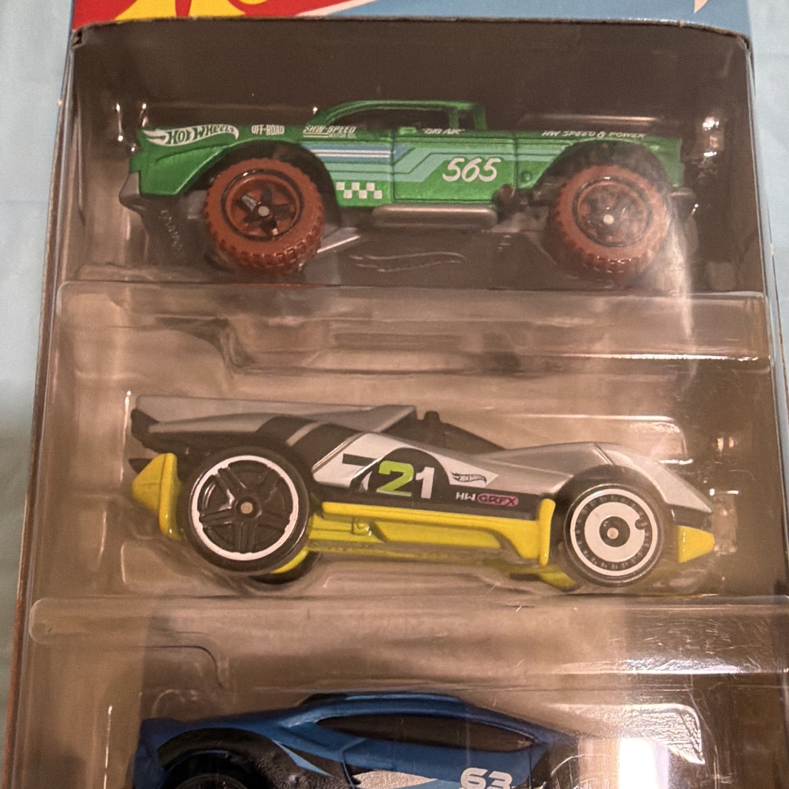 Hot Wheels Safari Mode 5-Pack 1:64 Diecast Cars Set, Unopened Box