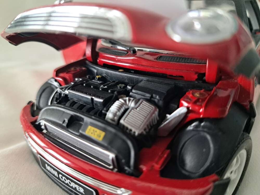 Rare 2001 Millenium Mini Cooper – 1:18 – AUTOart