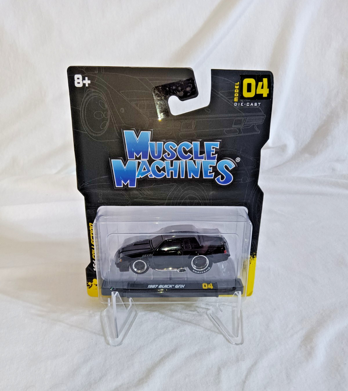 1:64 FIRESTONE TIRES EDITION 1987 BUICK GRAND NATIONAL GNX & STAND NOT PRODUCED!