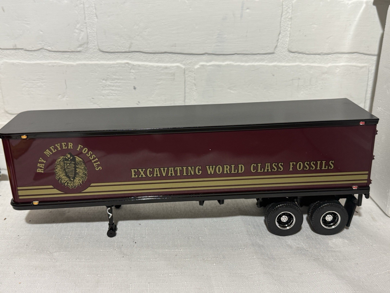 First Gear 19-2629 Ray Meyer Mack R-Model Tractor with 35′ Box Trailer NIB