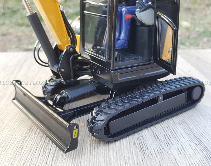 SANY SY35U Hydraulic Excavator 1/20 Diecast Truck Pre-built Model