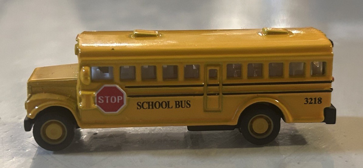 Kintoy 2.5” Inch Mini Yellow School Bus Diecast Model CAR with pull back action
