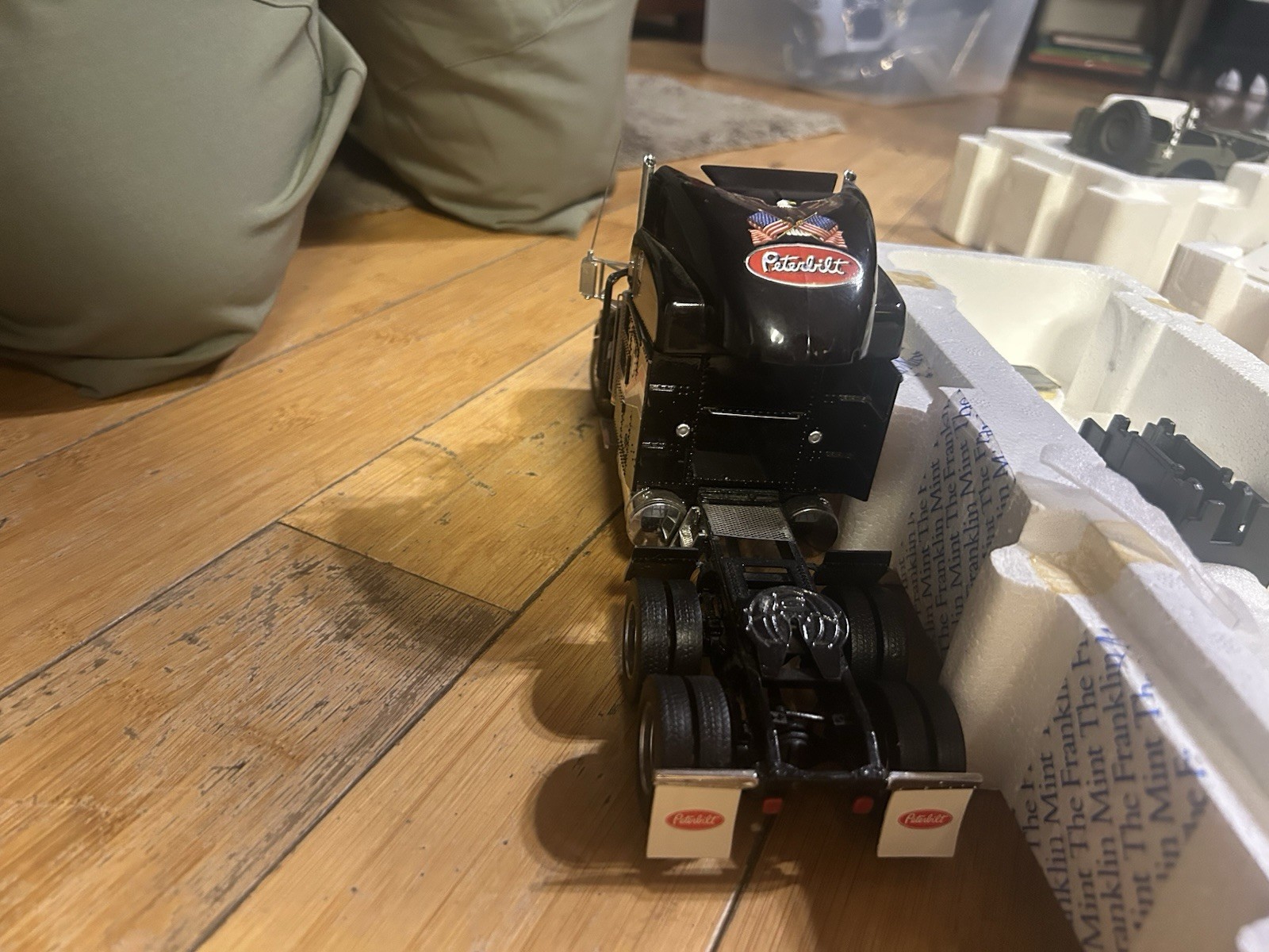 Peterbilt Truck Tractor Trailer Unit in Black by Franklin Mint