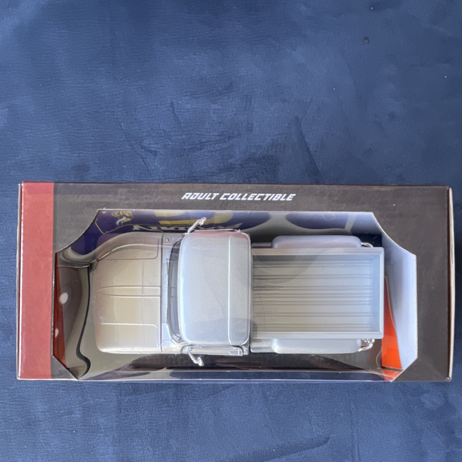 Snap-on Diecast Metal Pickup Truck Silver Adult Collectible Model 17 Years & Up