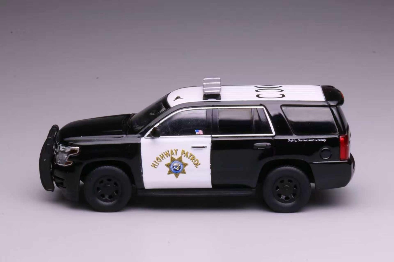 596 1: 64 Chevrolet Tahoe NYSP/CHP State Police car Diecast Collect Car