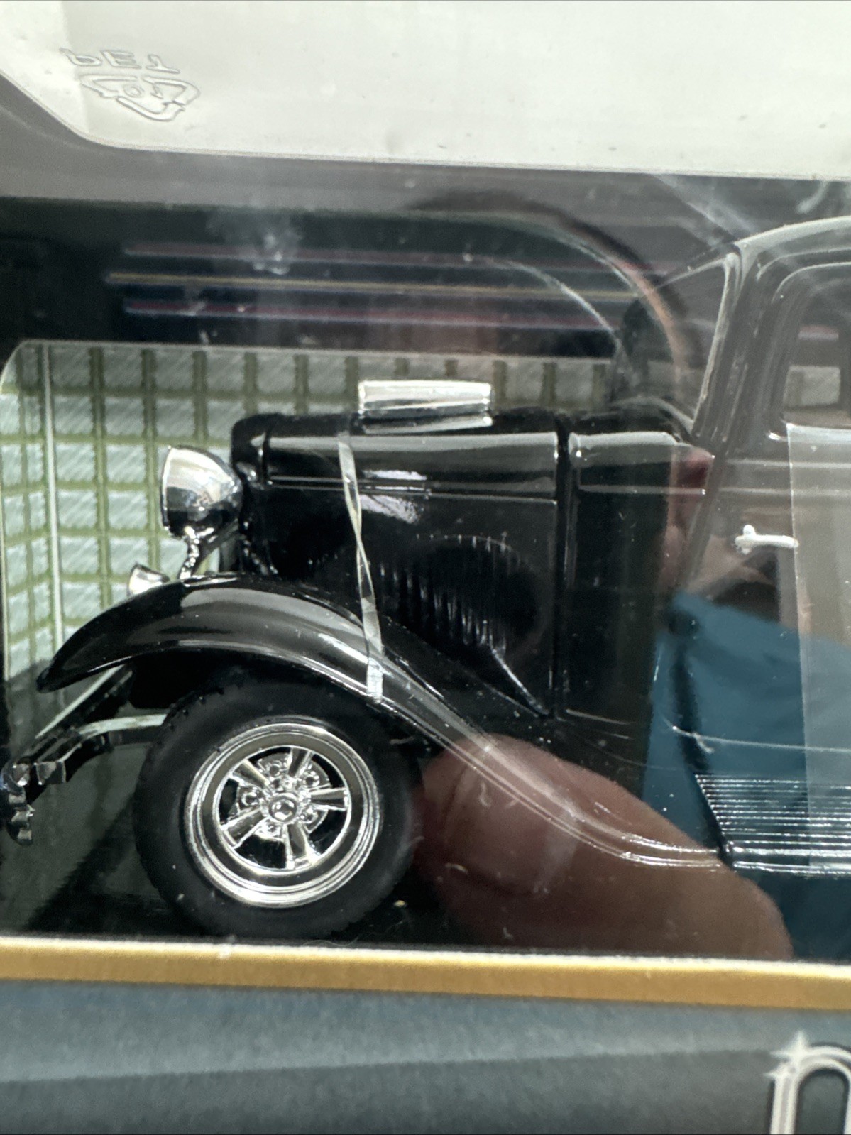 1932 Ford Coupe American Classics Diecast Motor Max 1:24 Scale New In Box (TK)