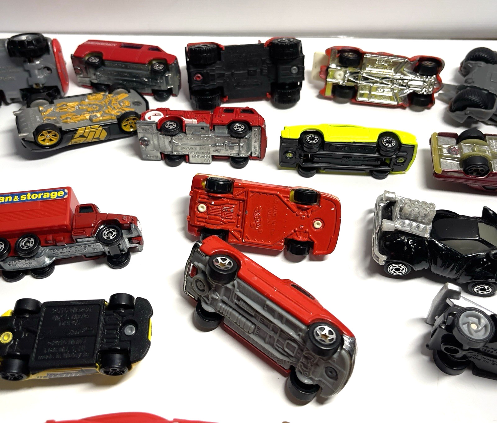 Hot Wheels Tonka Diecast Lot Of 27 Vintage 1:64 Scale Cars/Truck Various Brands