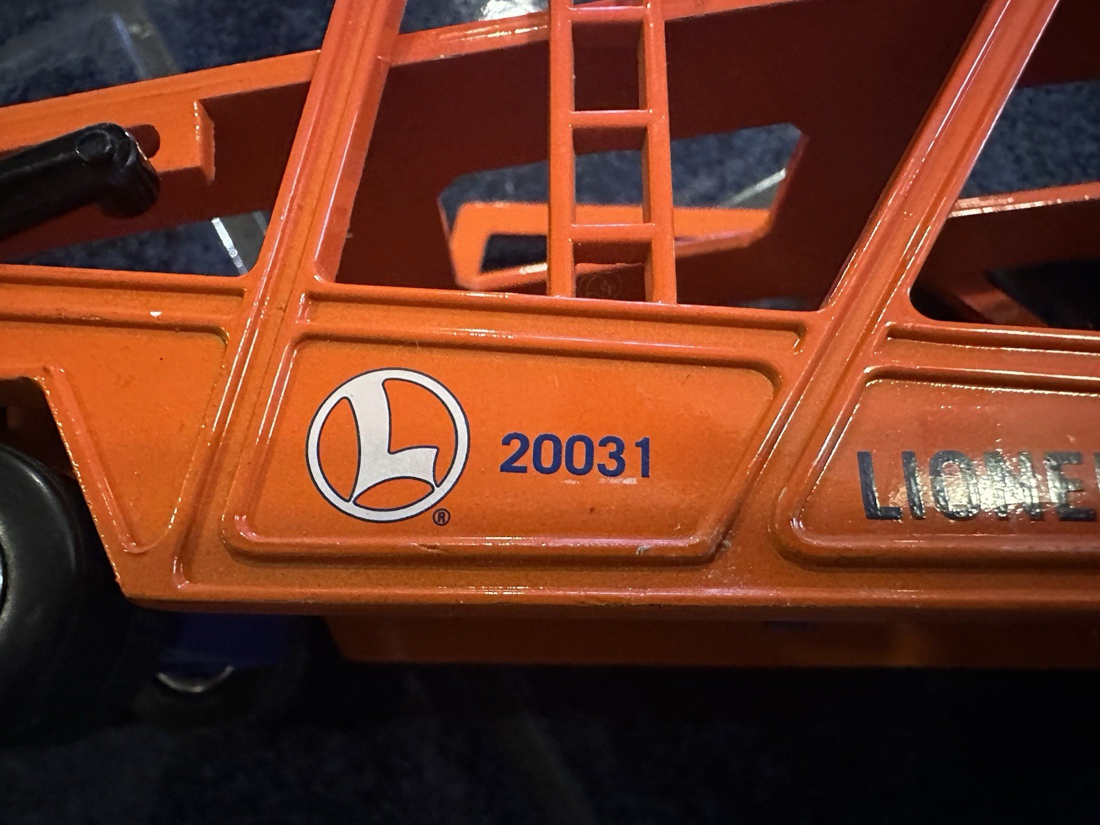 Vintage Lionel #20031 Lionelville Auto Transport- Incomplete – O Gauge-Die-Cast