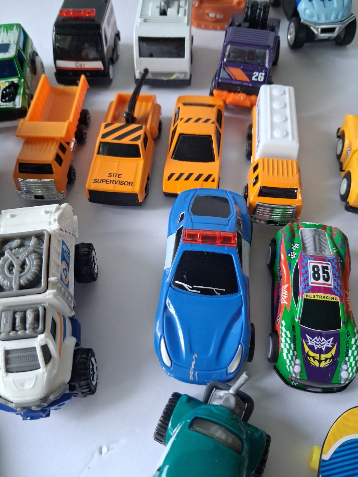 Variety Random Big Cars, Trucks, EMS, Police Vehicles + More – Lot Of 33