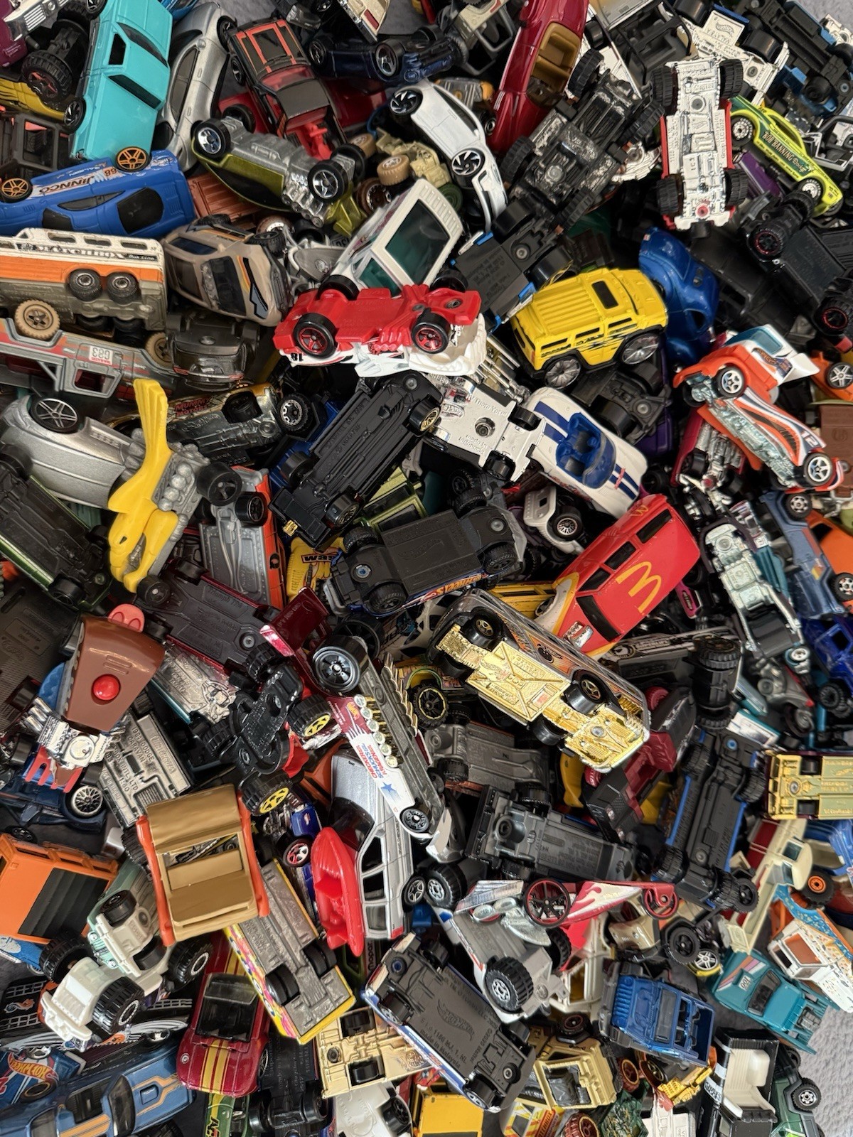 🎁 GREAT GIFT! Hot Wheels Matchbox Huge Bulk Lot 50+ Toy Diecast Cars & Vehicles