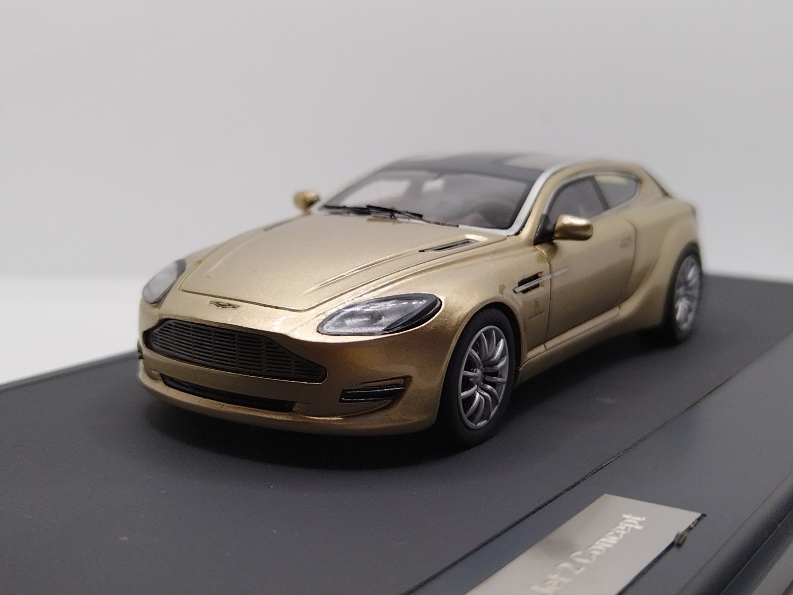 MATRIX 1/43 Aston Martin Bertone AM Jet 2 Concept 2013. Wow Rare!