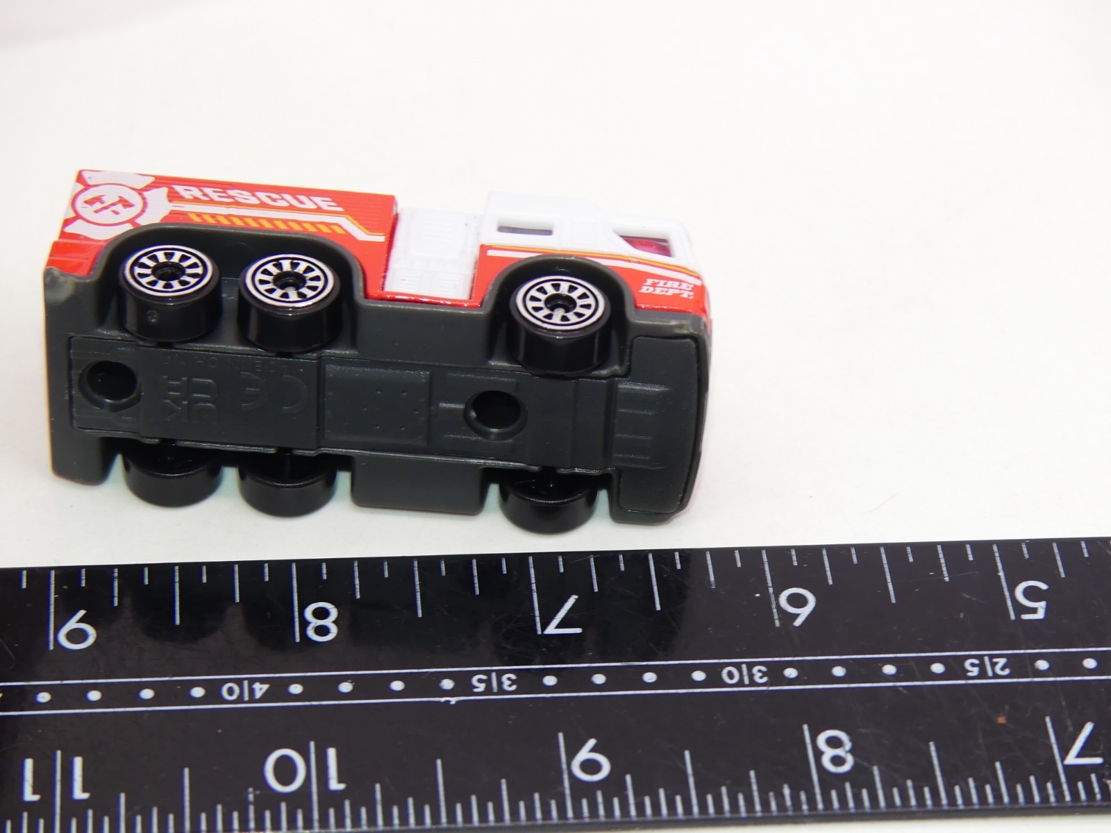 Rescue Fire Dept Fire Truck Diecast Car Red White Toy