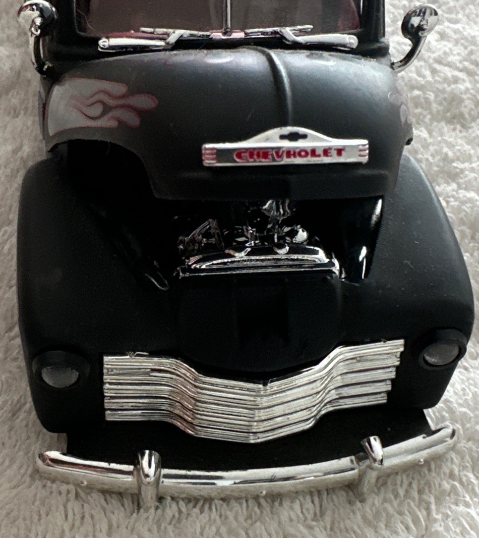 1953 Chevrolet 3100 Pickup 1:18 Diecast Custom Hot Rod Snake Eyes