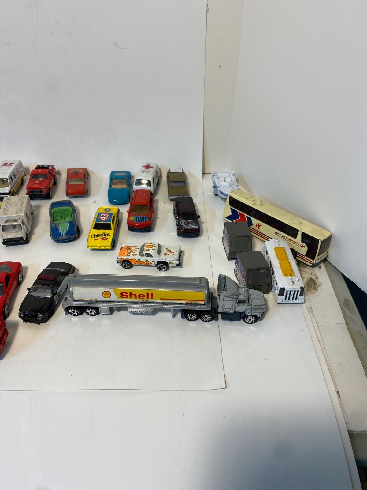 Lot of 185 Matchbox cars, trucks, and other equipment HO scale