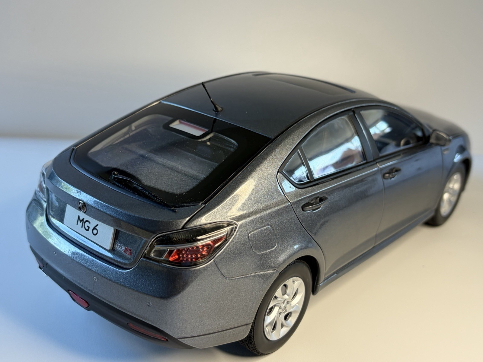 Rare Saic Motors 1:18 Dealer Edition MG 6 In Gunmetal Grey Boxed
