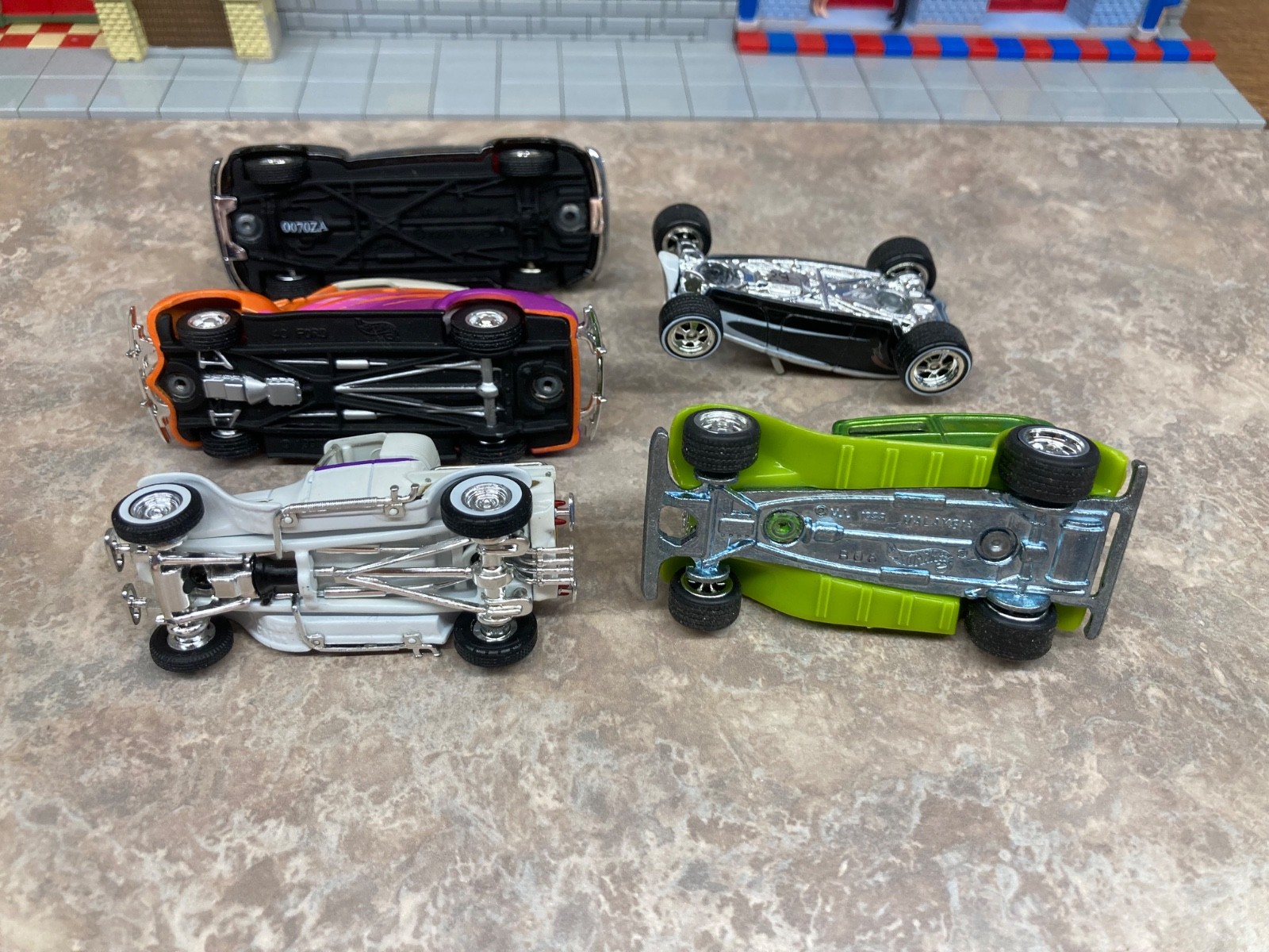 5 Hotwheels Real Riders Ford Street Rods