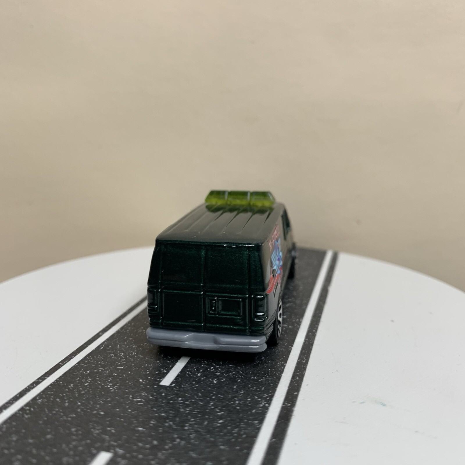 Matchbox Ford Panel Van Airspeed Dark Green Metallic M-Force Airshow w/Lights NM