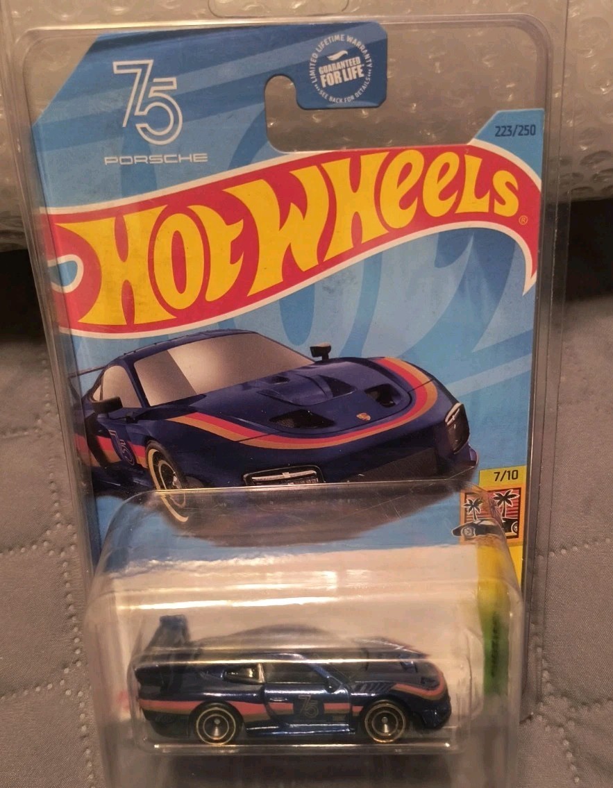 2023 Hot Wheels N Case Super Treasure Hunt Porsche 935 HW EXOTICS Protector Incl