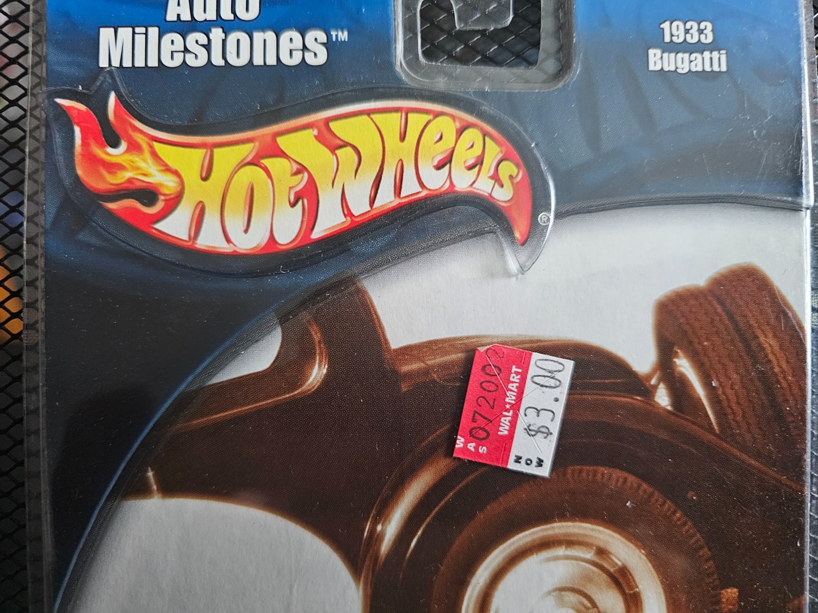 Hot Wheels 1933 Bugatti Auto Milestones 2002 with Real Riders
