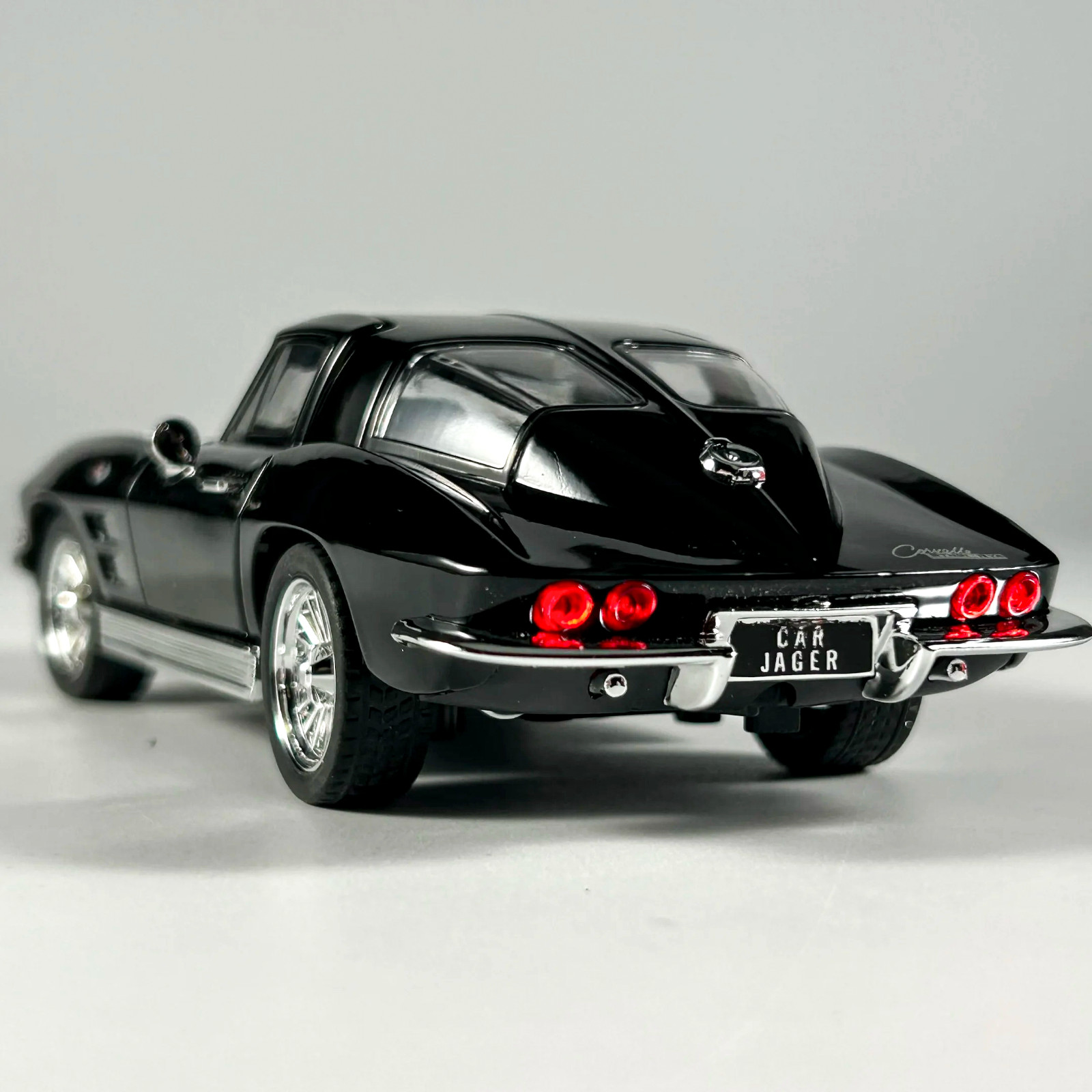 1:32 1963 Chevrolet Corvette Sting Ray C2 Coupe Model Car Collectible Toy Gift