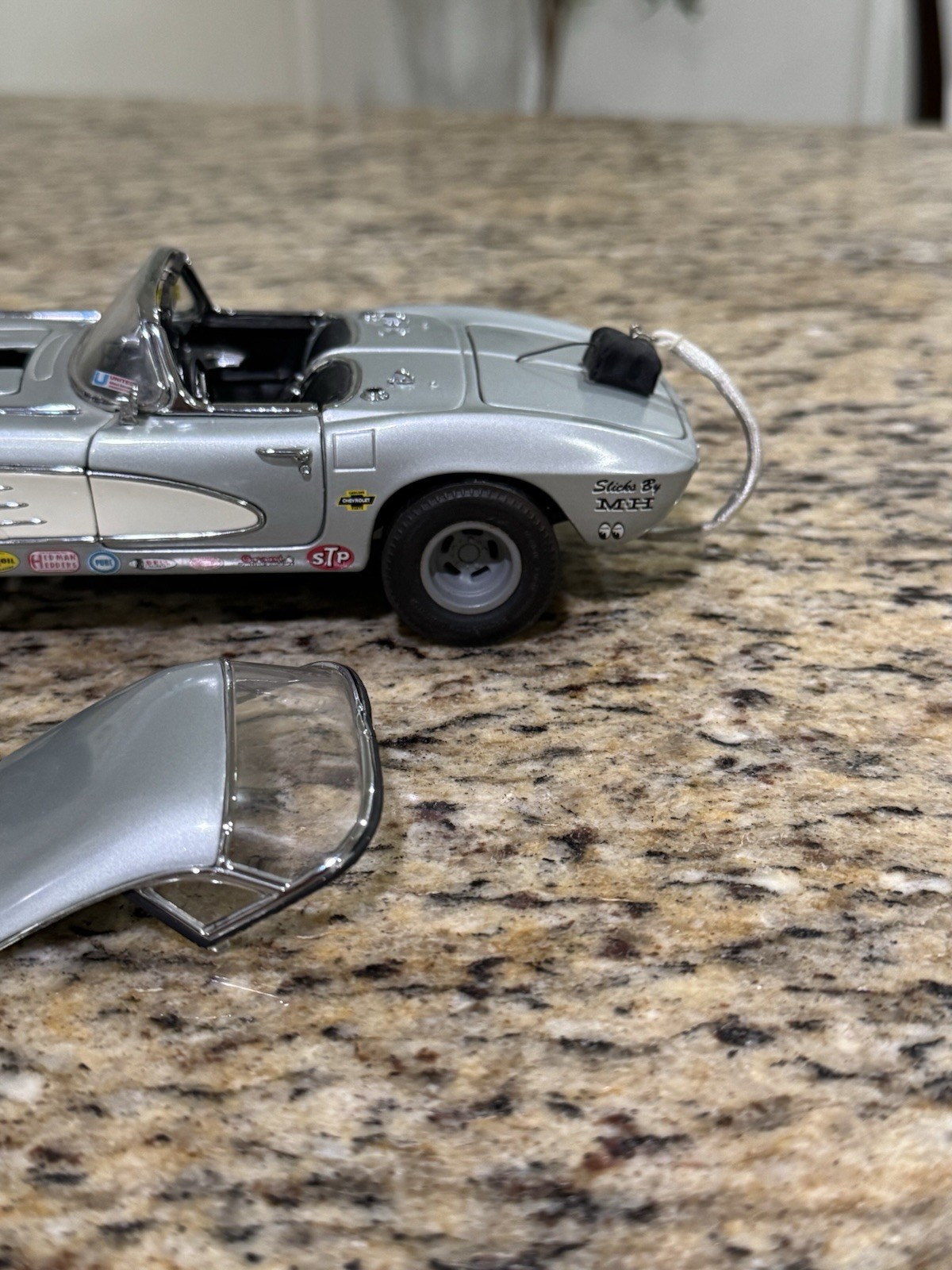 Danbury Mint 1961 Chevrolet Corvette “Gasser” 1:24 Scale – NOT COMPLETE