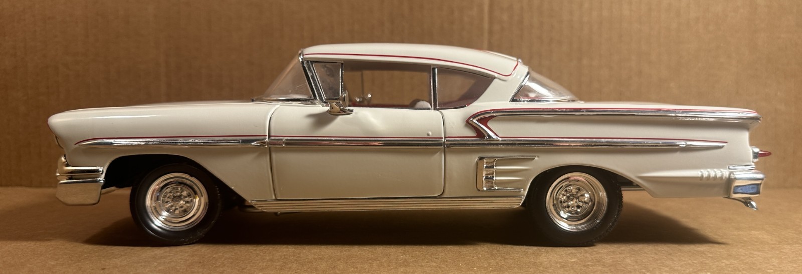 ERTL 1/18 1958 Chevrolet Bel-Air Custom Coupe, White,From American Graffiti Mov