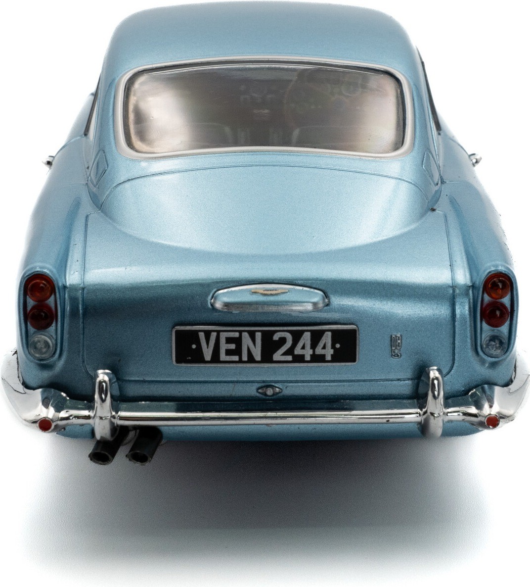 1964 Aston Martin DB5 Light Blue Metallic in 1:18 scale by Solido