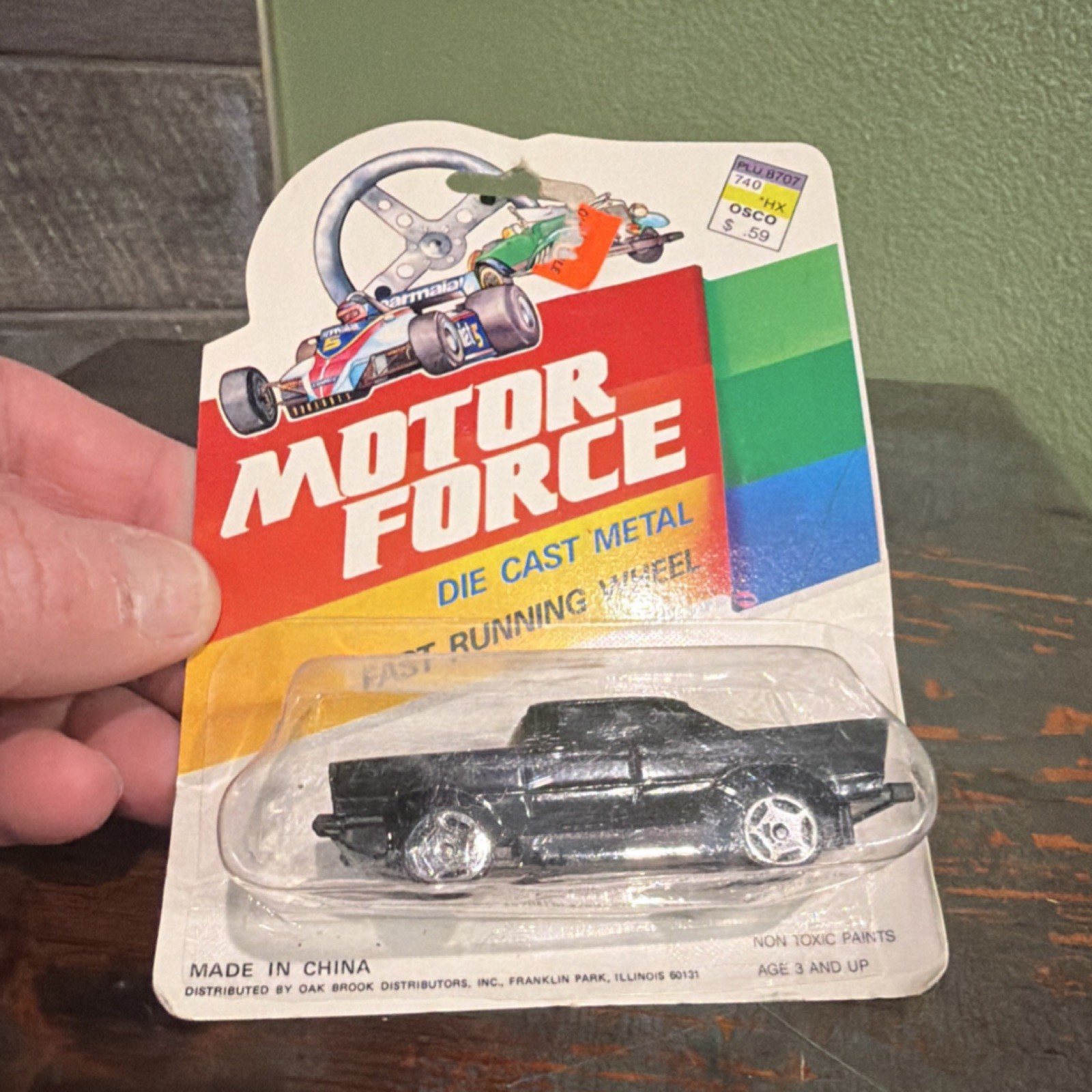 Motor Force Diecast Metal Black Car Fast Running Wheel Ages 3-4 Years
