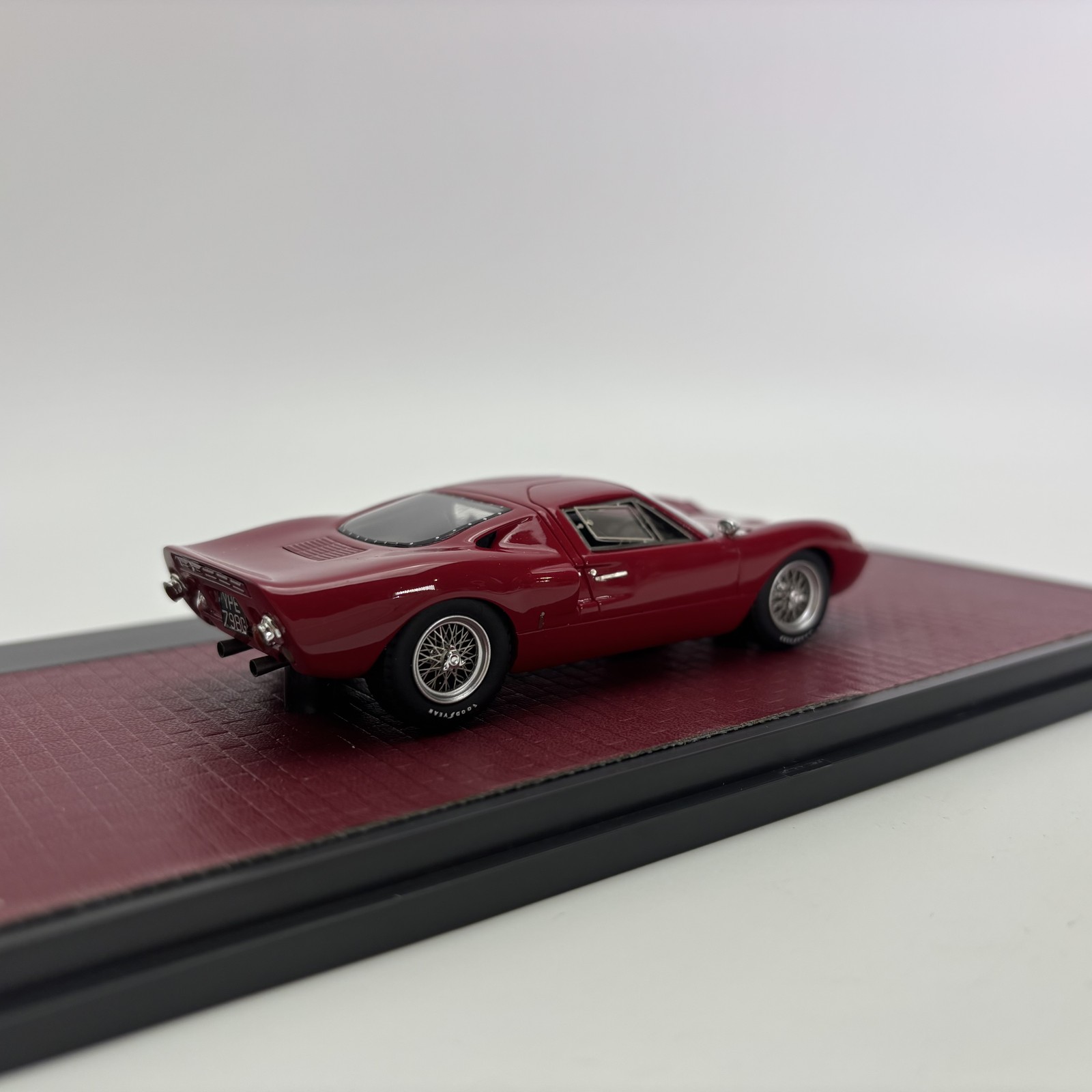 Matrix 1/43 1967 Ford GT40 MkIII Red Resin Car Model
