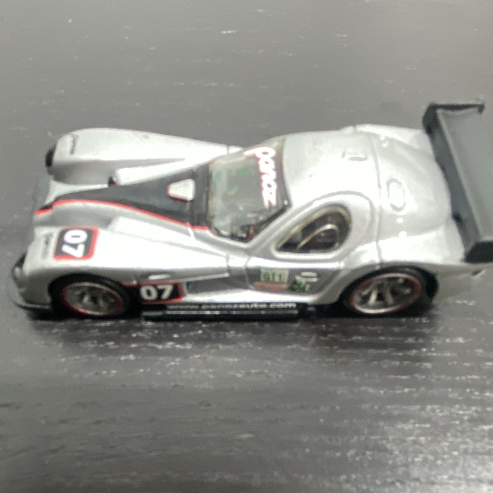 Hot Wheels Panoz GTR-1 Silver/Black/Red Diecast Racing Car 1:64 (1997)