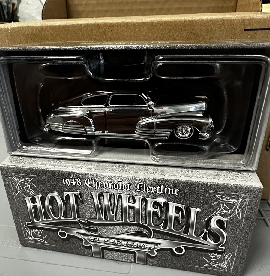 Hot Wheels RLC 1948 Chevy Fleetline Lowrider CHROME CHASE LE 722/5000,NEW INHAND