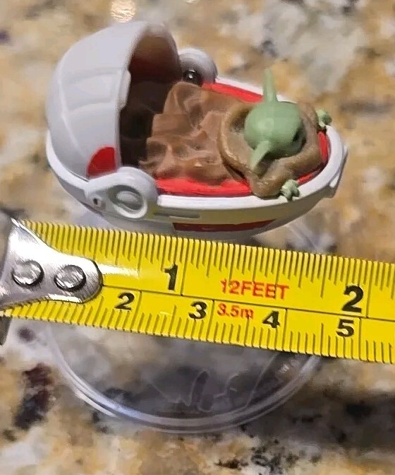 2″ Hot Wheels Star Wars Starships The Mandalorian The Child Hover Pram W/ Stand