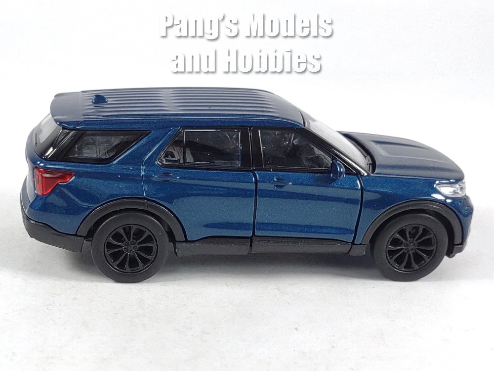 4.75 Inch 2023 Ford Explorer 1/42 Scale Diecast Model by Welly – BLUE