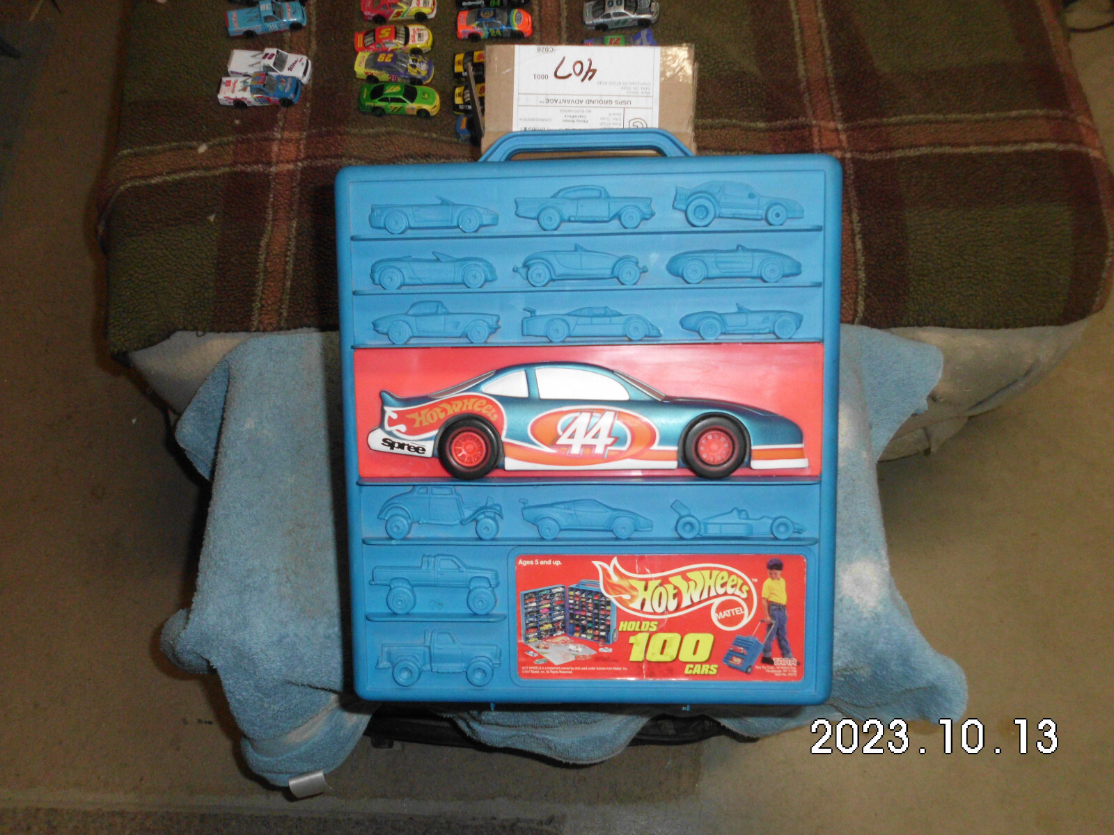 1997 Hot Wheels 100 Car Carry Case 32 Funny Cars / Dragsters / Nascar + Bonus
