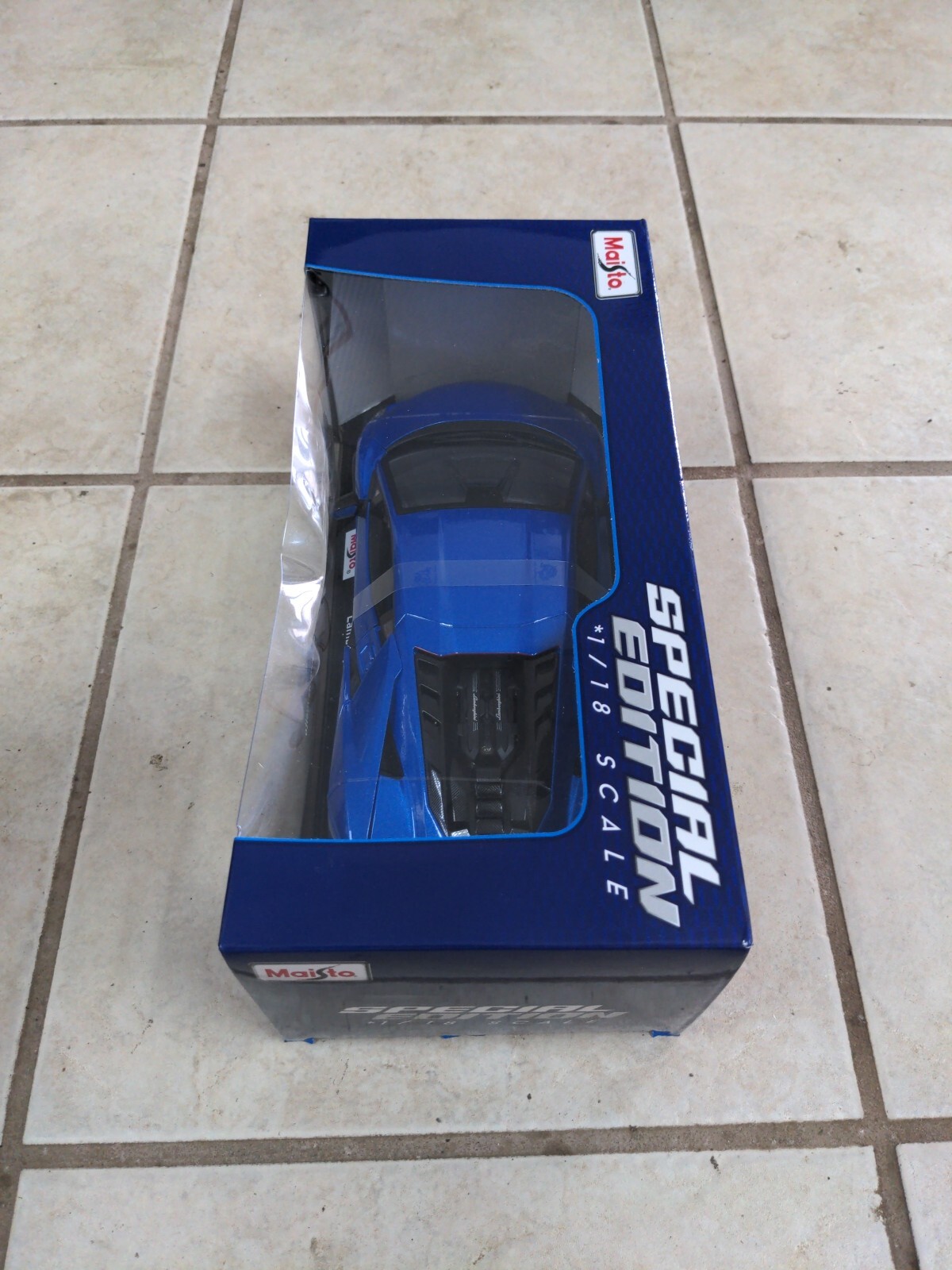 2023 Maisto 1/18 Scale DieCast Car Lamborghini Revuelto Exclusive Style Blue