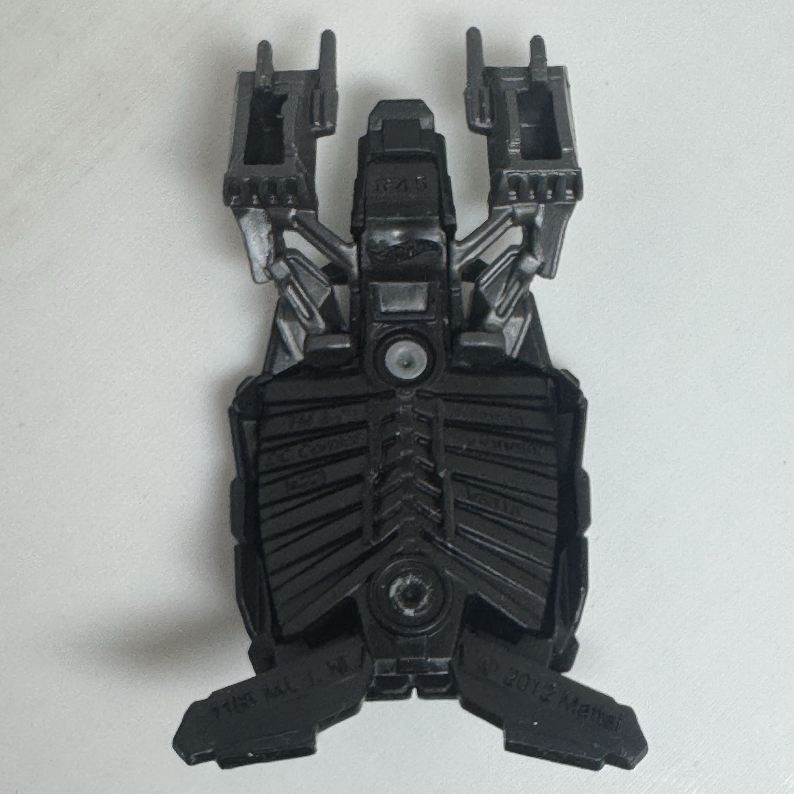 Batman Batmobile Hot Wheels Collectible 2012 The Bat No. V5315 1:64 Scale