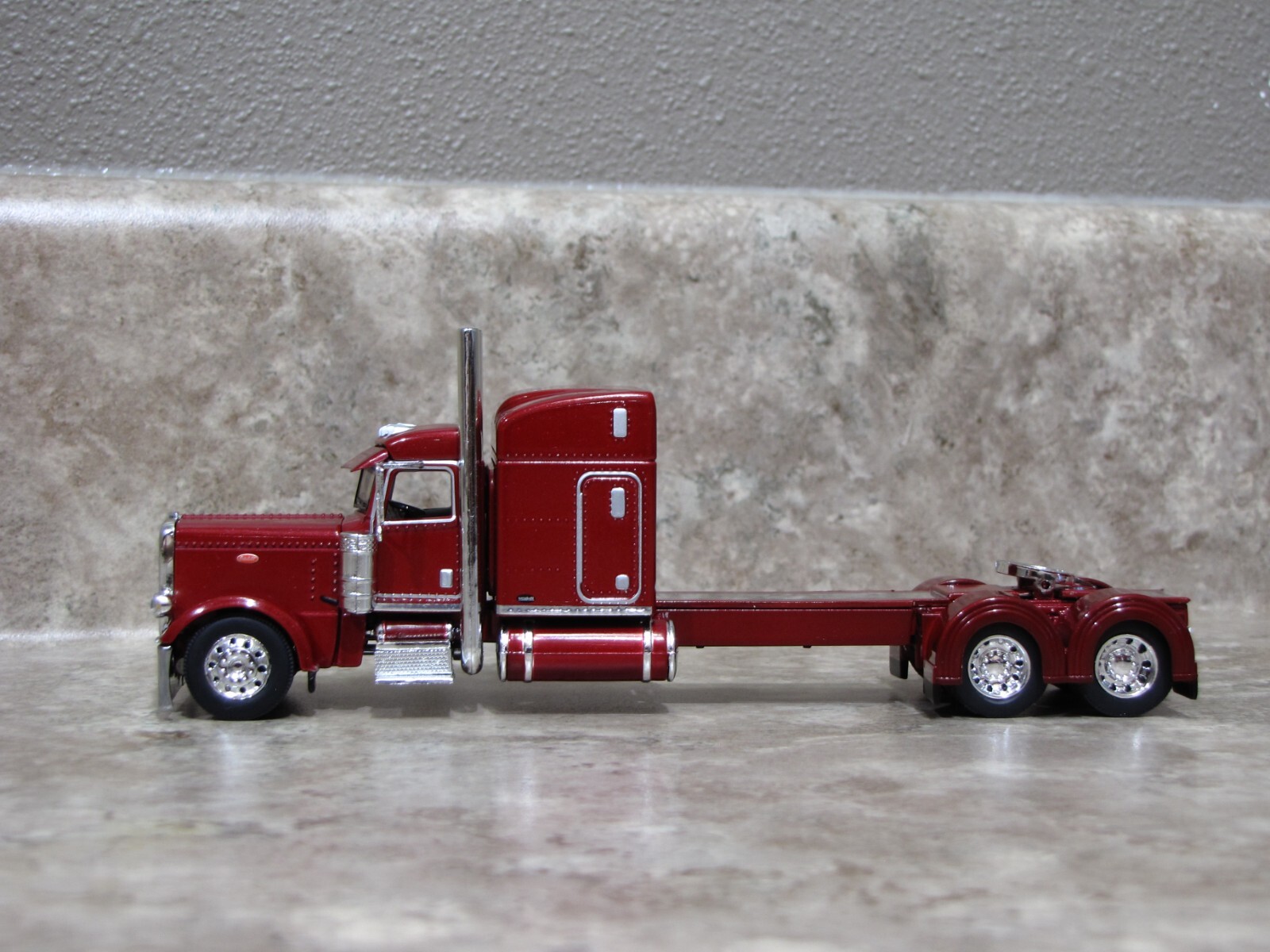 DCP 1/64 Maroon Peterbilt 389 Semi Truck Farm Toy