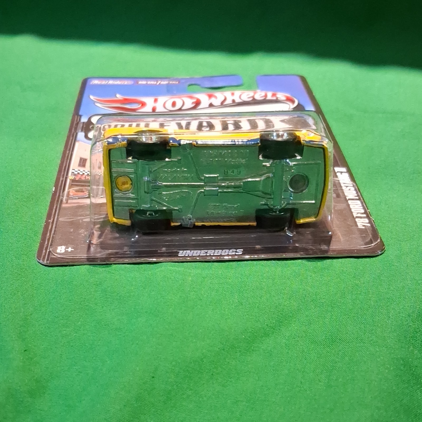 Hot Wheels 2011 Boulrwal Riders Underdogs 1:64 78 Ford Mustang 2 Unopened Card