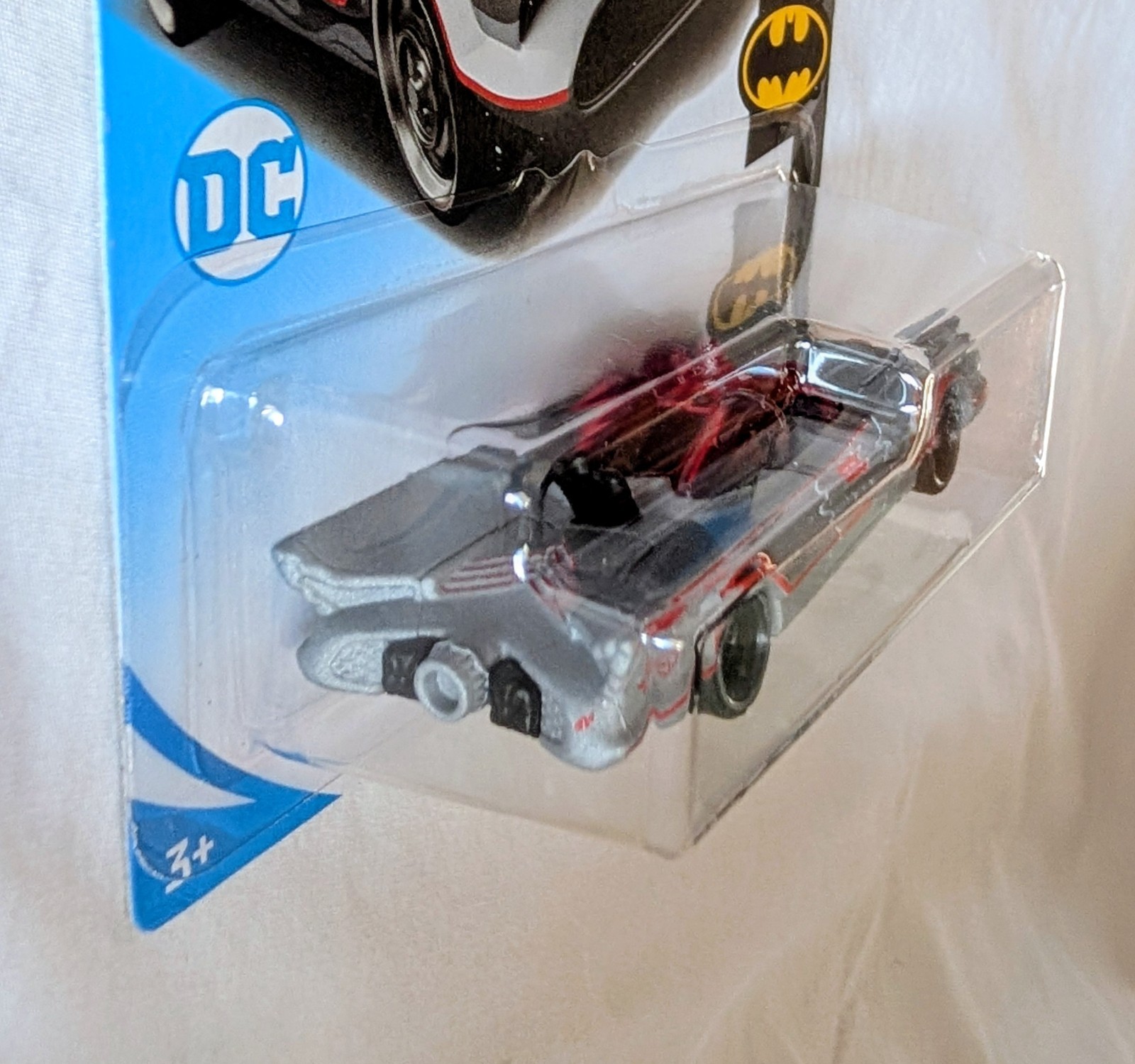 Hot Wheels Classic TV Series Batmobile Silver 2019 HW Batman 3/5 118/250 FYB90