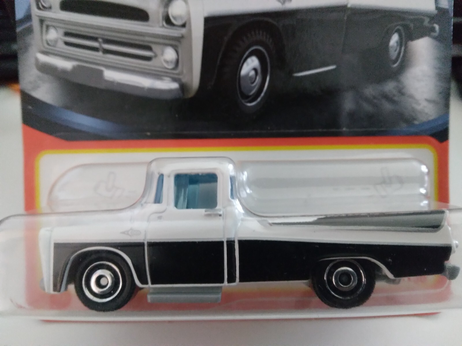 MATCHBOX 2023 MBX 70 Years DODGE Sweptside Pickup 14/100 Black