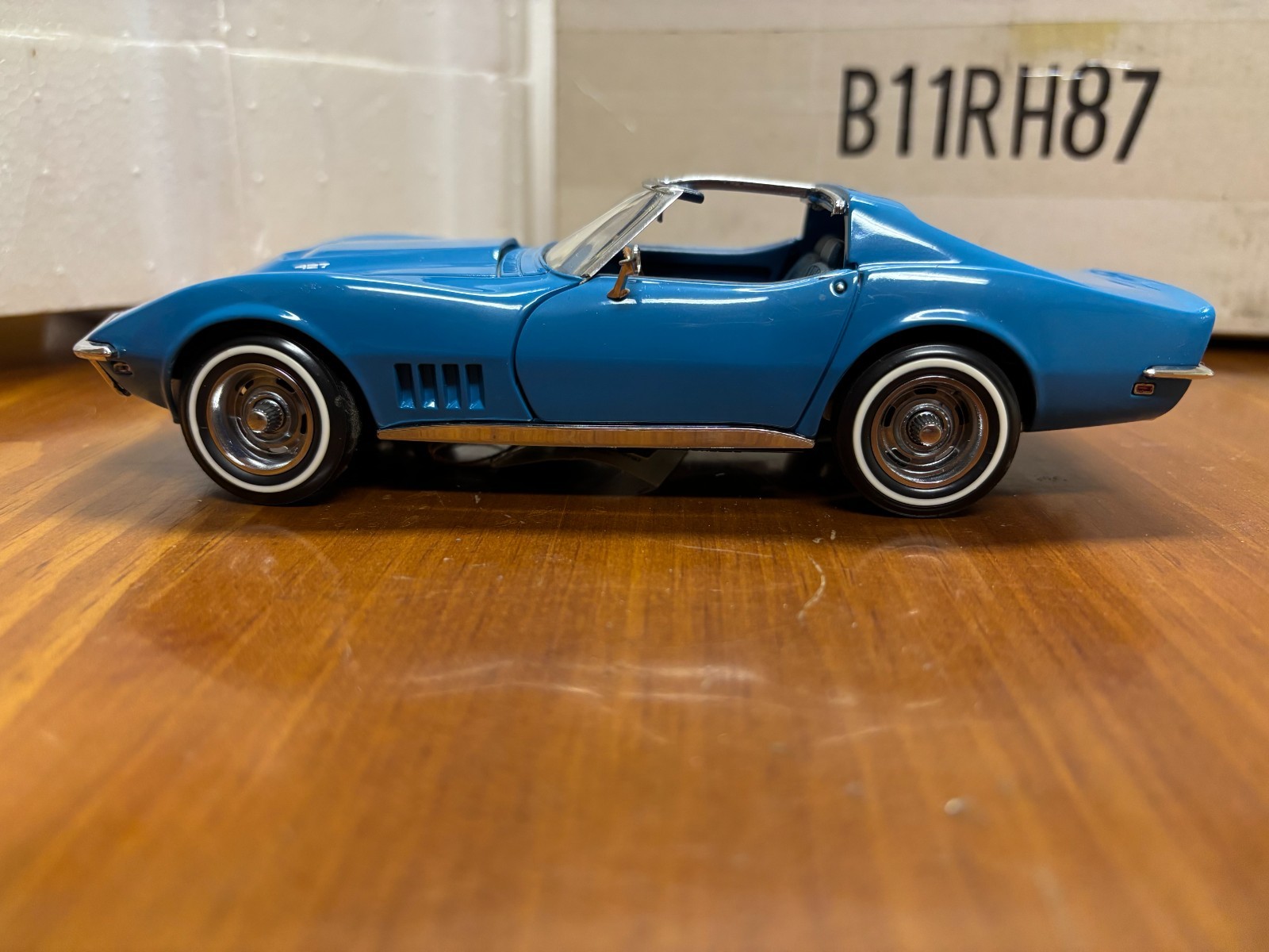 1/24 Franklin Mint 1968 Chevrolet Corvette Stingray “Blue” L88 EXCELLENT COND.