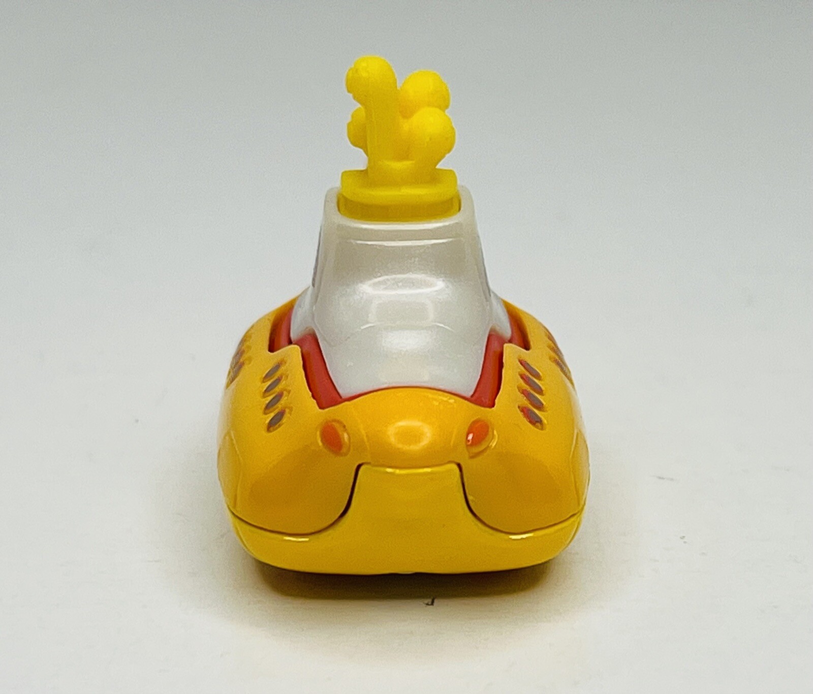 Hot Wheels The Beatles Yellow Submarine #225 Loose-Display HW Screen Time
