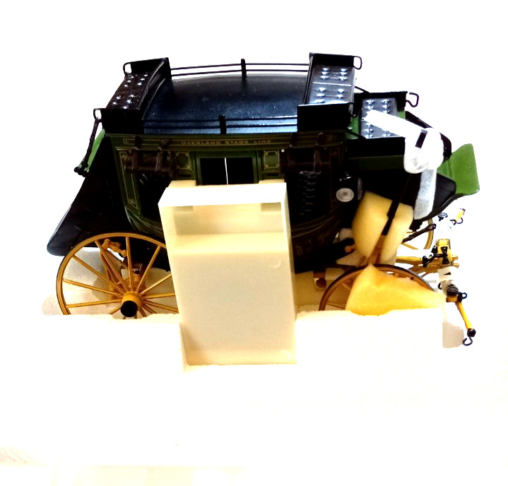 FRANKLIN MINT JOHN WAYNE STAGECOACH 1/16 with accessories MIB READ DESCRIPTION