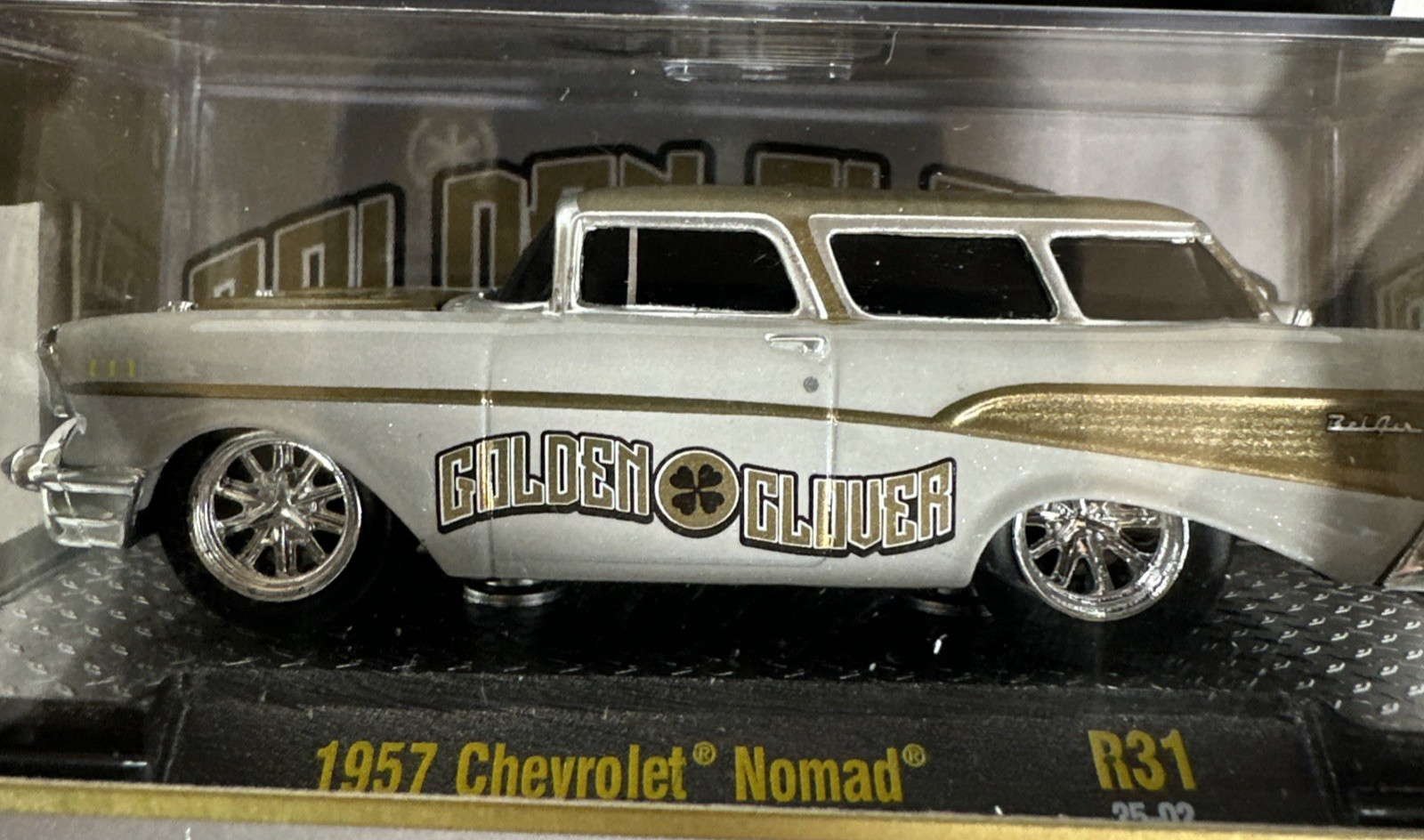 1957 Chevy Nomad Golden Clover M2 Machines R31 25-02 New in Package Classic Car