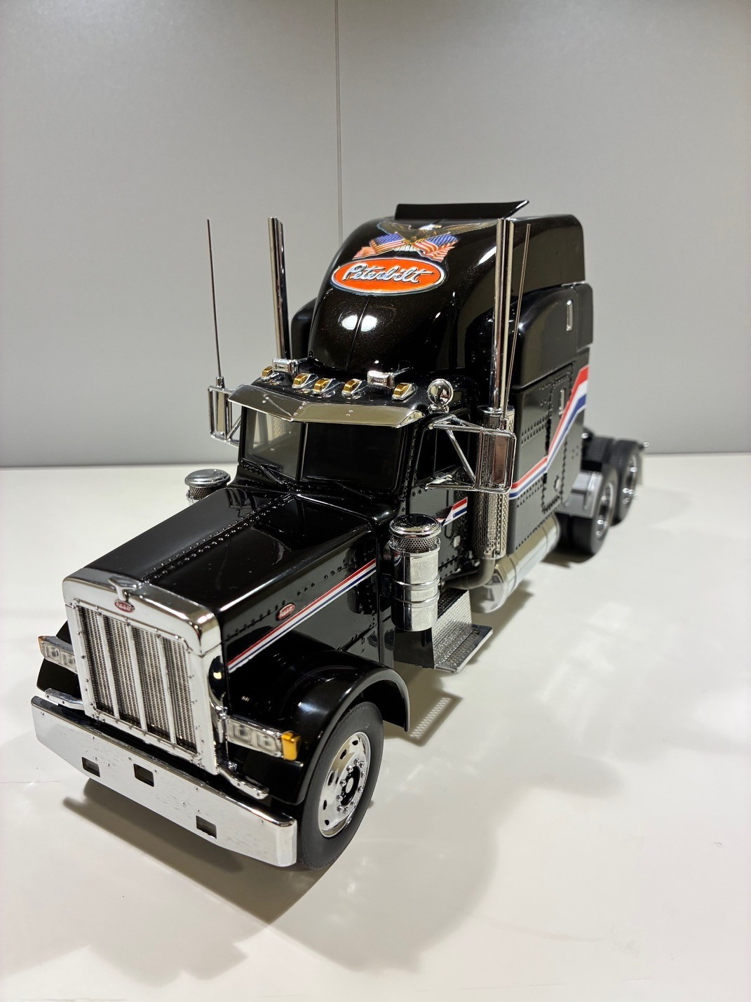 Franklin Mint PETERBILT 379 W/ Refrigerated Trailer 1/32 scale – RARE, VINTAGE