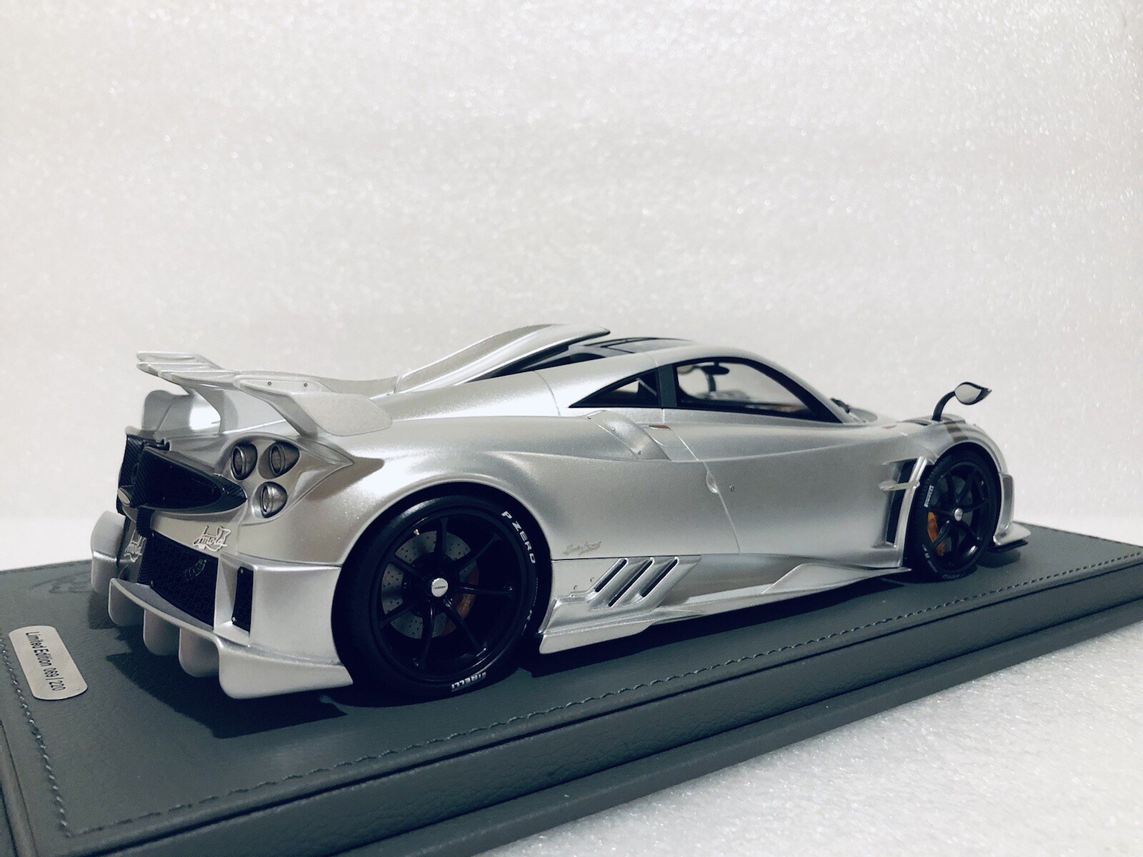 1/18 BBR Pagani Imola Titanium Matt Silver limited 200 PCs with case