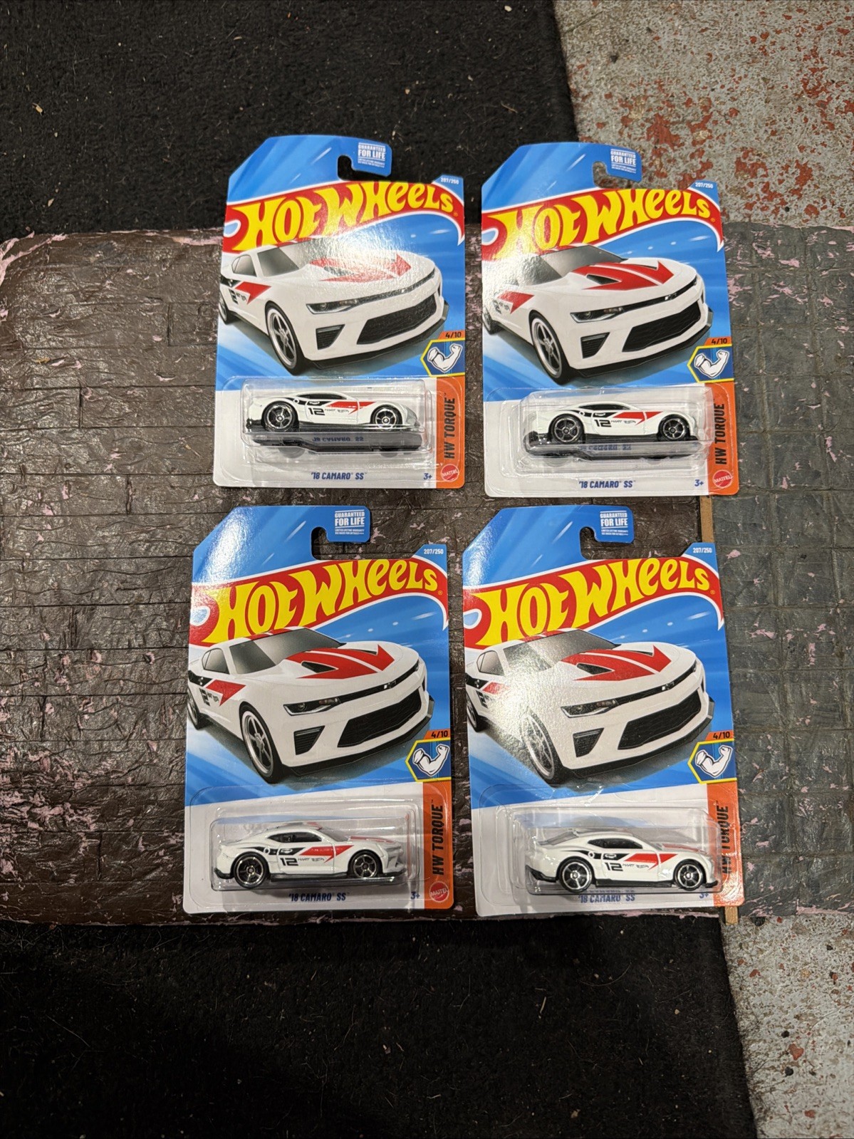 ’18 Camaro SS #207 White/Red/Blk 4/10 Torque 2026 Hot Wheels / 4 Pack